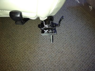 2011-12-10_-_Fiero_Seat_Tracks_Front_Mount_1_-_Copy.JPG